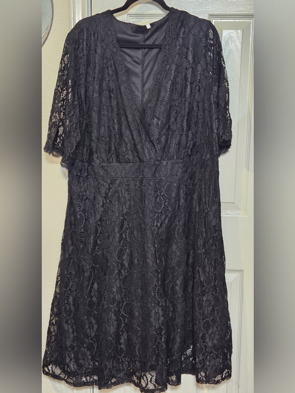 Source Unknown Black Lace Midi Dress